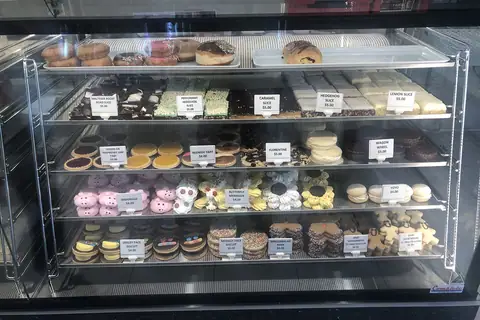 Lolas Cupcakes photo 4